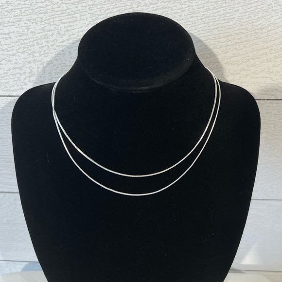 ✨ 30” Snake Chain Necklace - JUST IN! ✨ - Picture 7 of 9